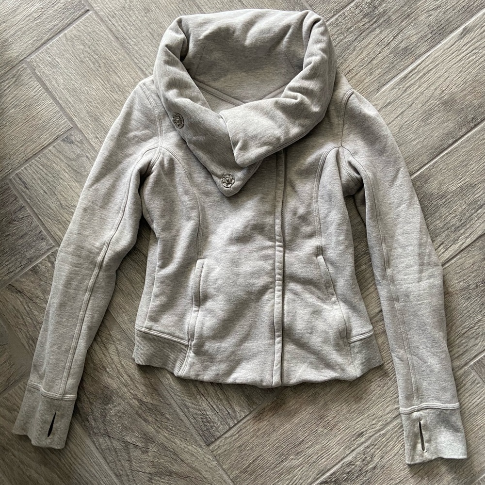 LuluLemon jacket, size 6